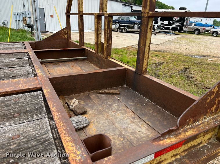 image for item LI9729 1990 Holden HLB43350  drop deck equipment trailer