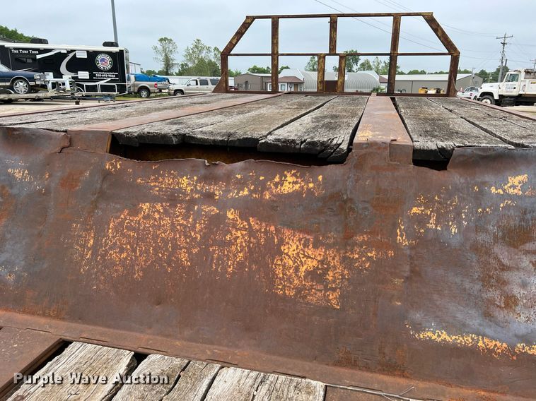 image for item LI9729 1990 Holden HLB43350  drop deck equipment trailer