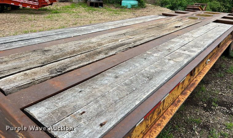 image for item LI9729 1990 Holden HLB43350  drop deck equipment trailer