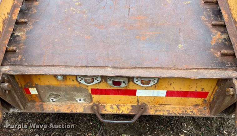 image for item LI9729 1990 Holden HLB43350  drop deck equipment trailer