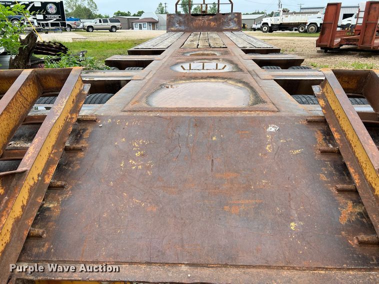 image for item LI9729 1990 Holden HLB43350  drop deck equipment trailer