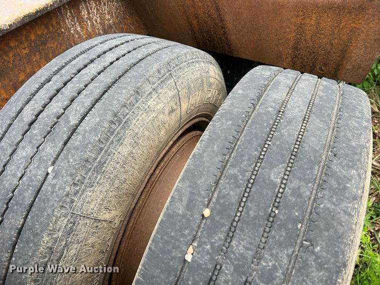 image for item LI9729 1990 Holden HLB43350  drop deck equipment trailer