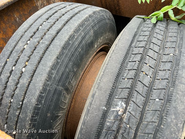 image for item LI9729 1990 Holden HLB43350  drop deck equipment trailer