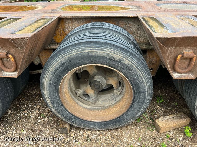 image for item LI9729 1990 Holden HLB43350  drop deck equipment trailer