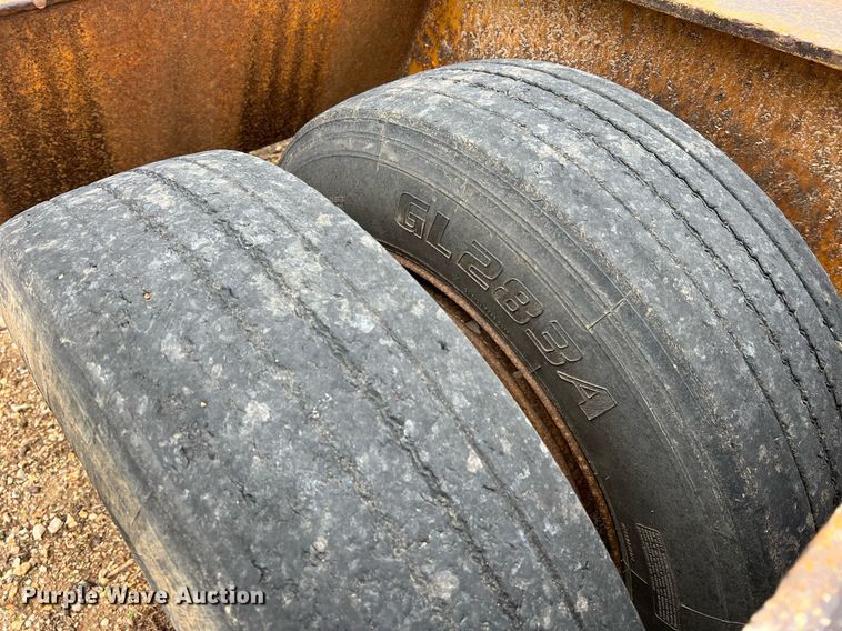 image for item LI9729 1990 Holden HLB43350  drop deck equipment trailer