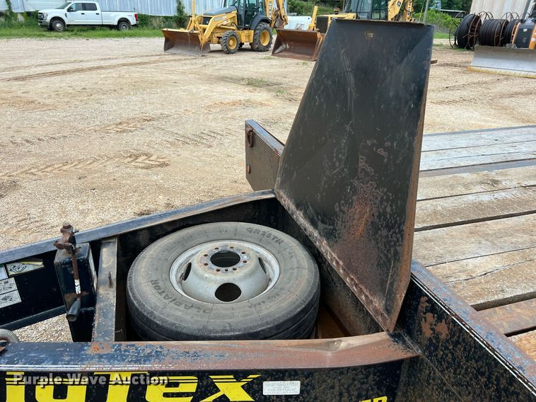 image for item LI9730 2008 Big Tex 20ED  equipment trailer