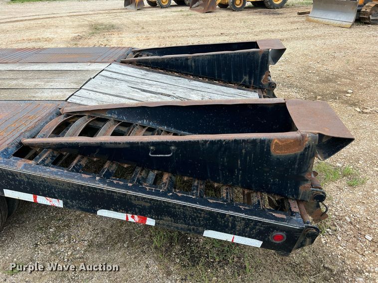 image for item LI9730 2008 Big Tex 20ED  equipment trailer