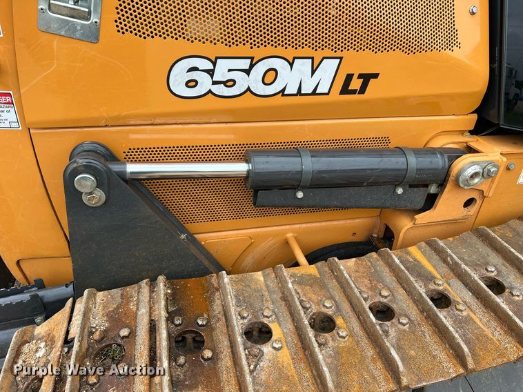 image for item LI9732 2020 Case 650M LT  dozer