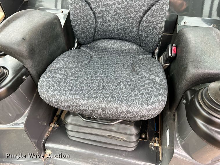 image for item LI9732 2020 Case 650M LT  dozer