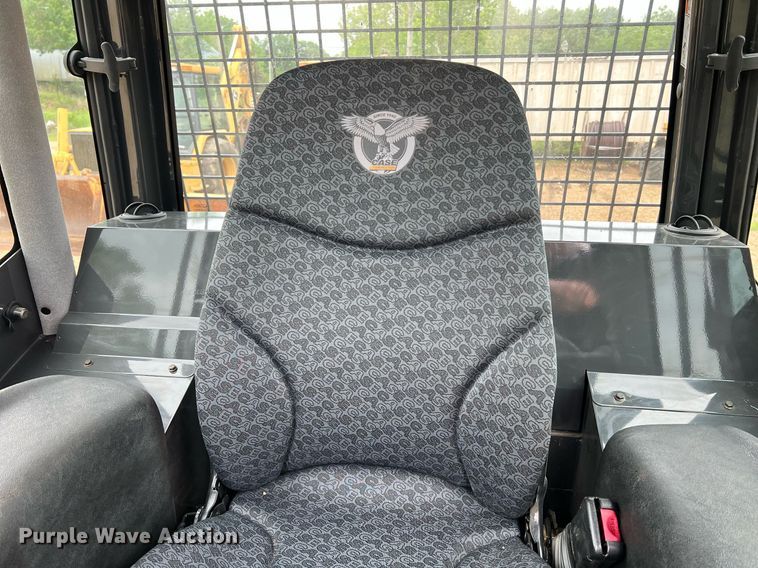 image for item LI9732 2020 Case 650M LT  dozer