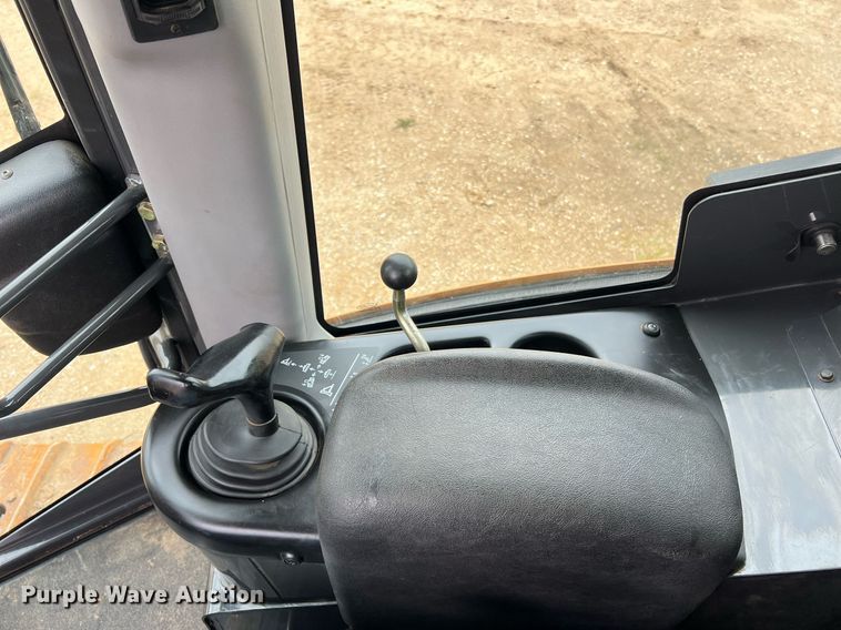 image for item LI9732 2020 Case 650M LT  dozer