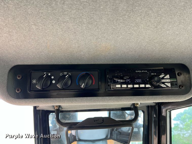 image for item LI9732 2020 Case 650M LT  dozer