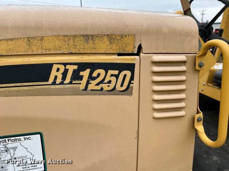 image for item LI9733 2006 Vermeer RT1250  rock saw