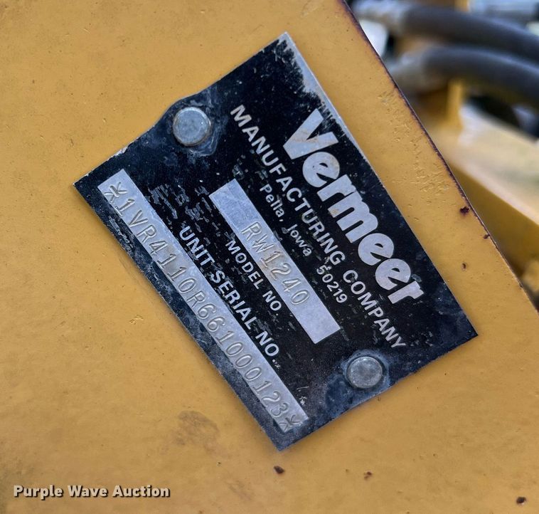 image for item LI9733 2006 Vermeer RT1250  rock saw