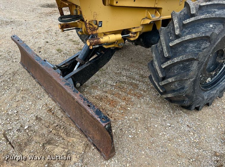 image for item LI9733 2006 Vermeer RT1250  rock saw