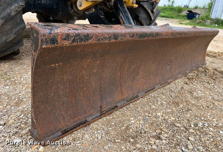 image for item LI9733 2006 Vermeer RT1250  rock saw