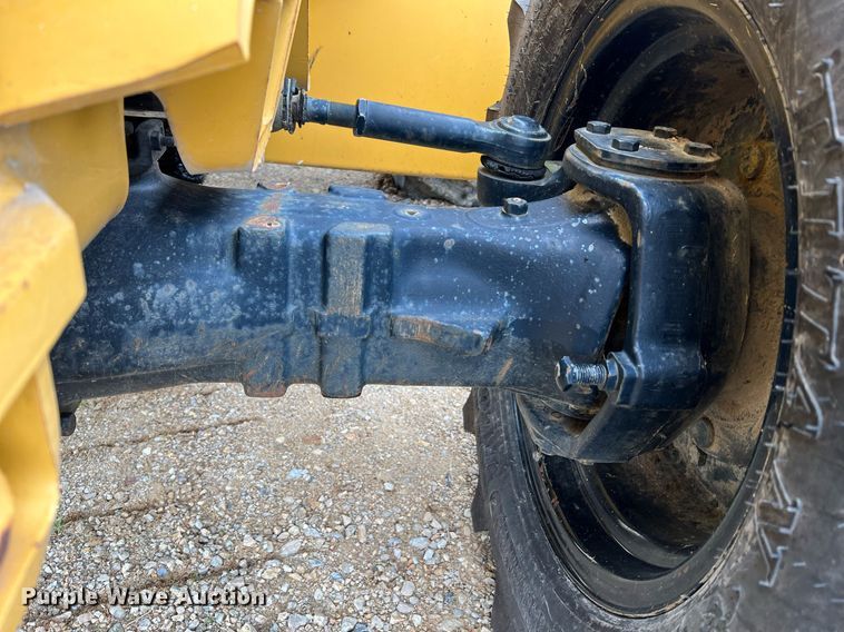 image for item LI9733 2006 Vermeer RT1250  rock saw