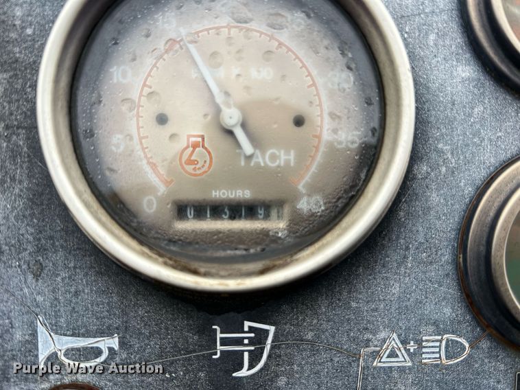 image for item LI9733 2006 Vermeer RT1250  rock saw