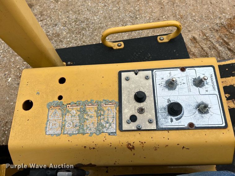 image for item LI9733 2006 Vermeer RT1250  rock saw