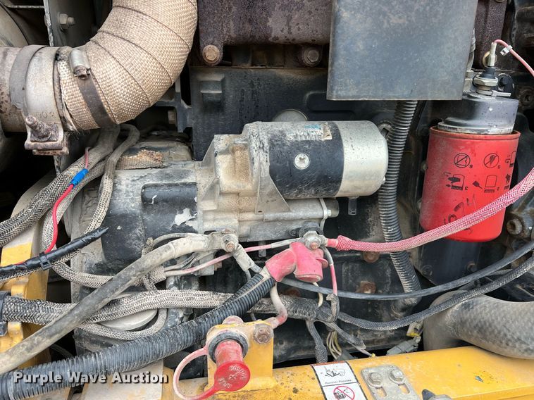 image for item LI9733 2006 Vermeer RT1250  rock saw