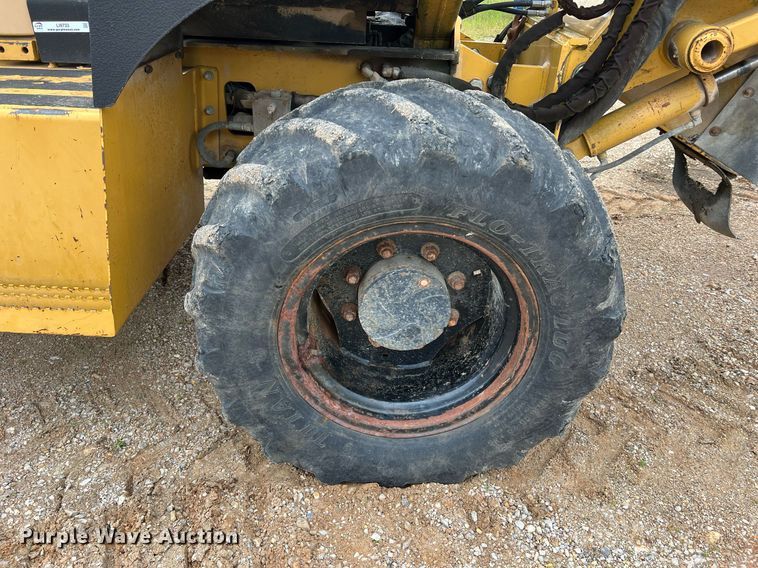 image for item LI9733 2006 Vermeer RT1250  rock saw