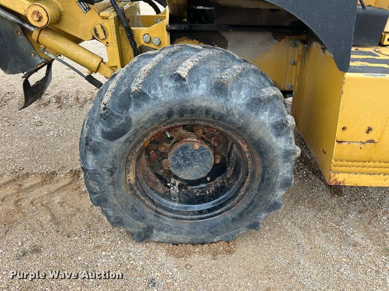 image for item LI9733 2006 Vermeer RT1250  rock saw