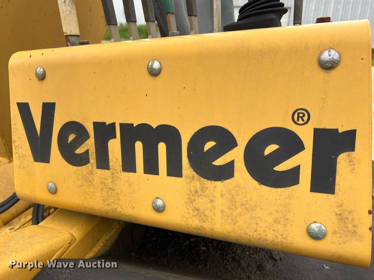 image for item LI9733 2006 Vermeer RT1250  rock saw