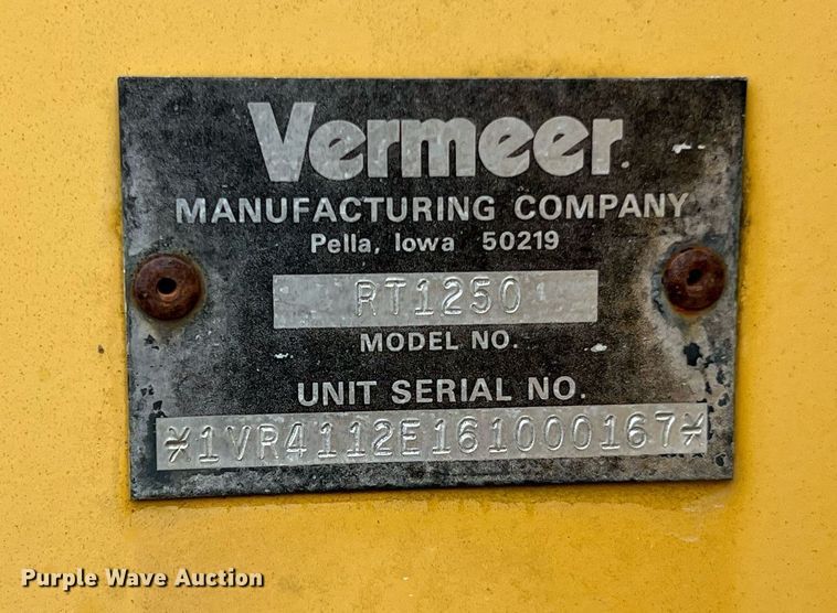 image for item LI9733 2006 Vermeer RT1250  rock saw