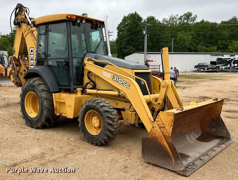 image for item LI9734 2006 John Deere 310SG  backhoe