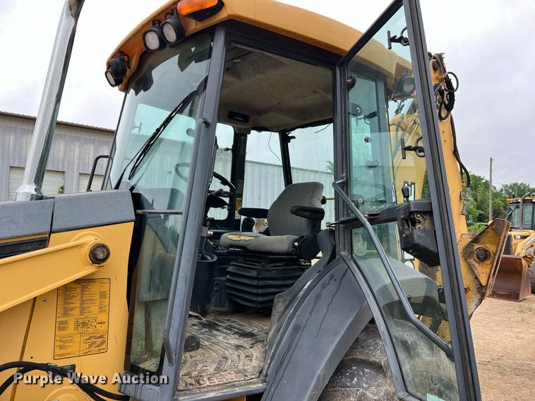 image for item LI9734 2006 John Deere 310SG  backhoe