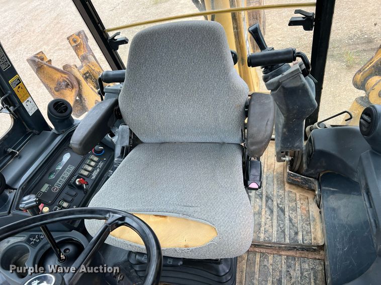 image for item LI9734 2006 John Deere 310SG  backhoe