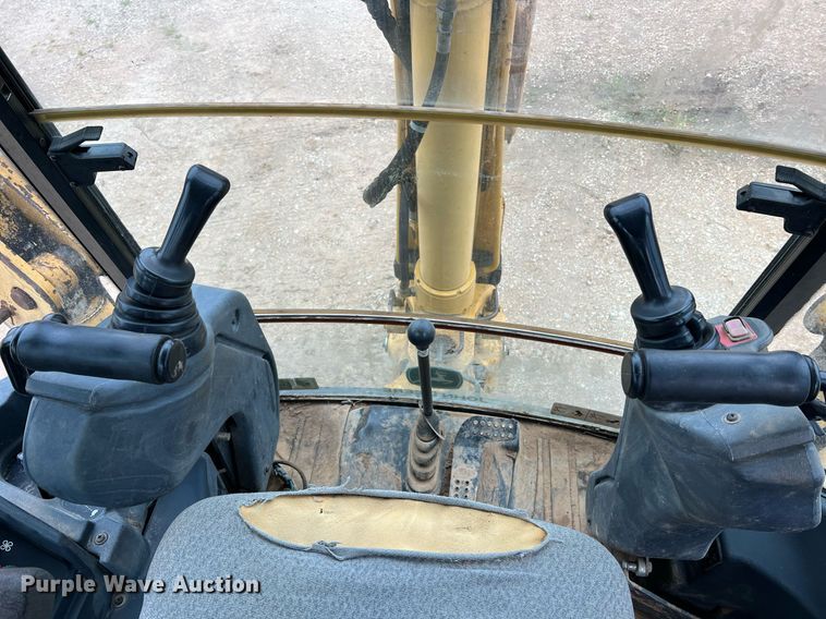 image for item LI9734 2006 John Deere 310SG  backhoe