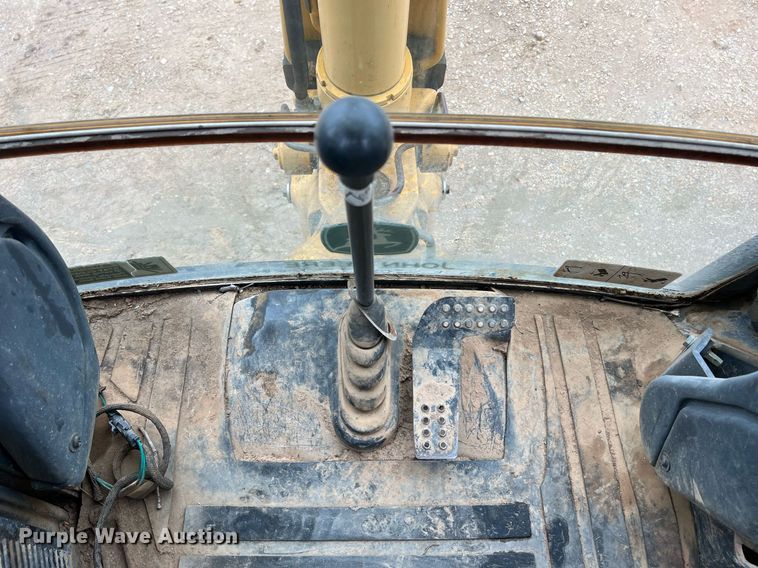 image for item LI9734 2006 John Deere 310SG  backhoe