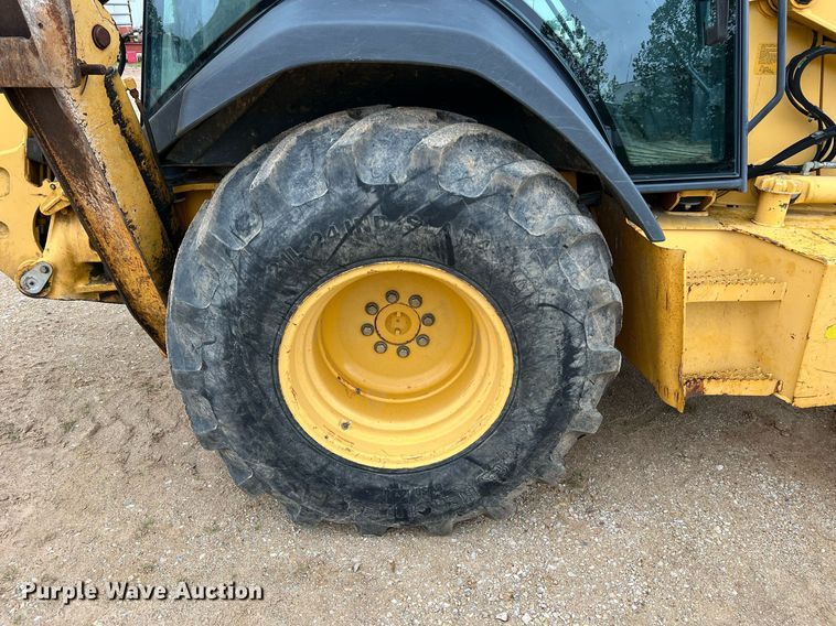 image for item LI9734 2006 John Deere 310SG  backhoe