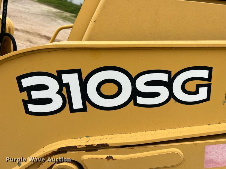 image for item LI9734 2006 John Deere 310SG  backhoe