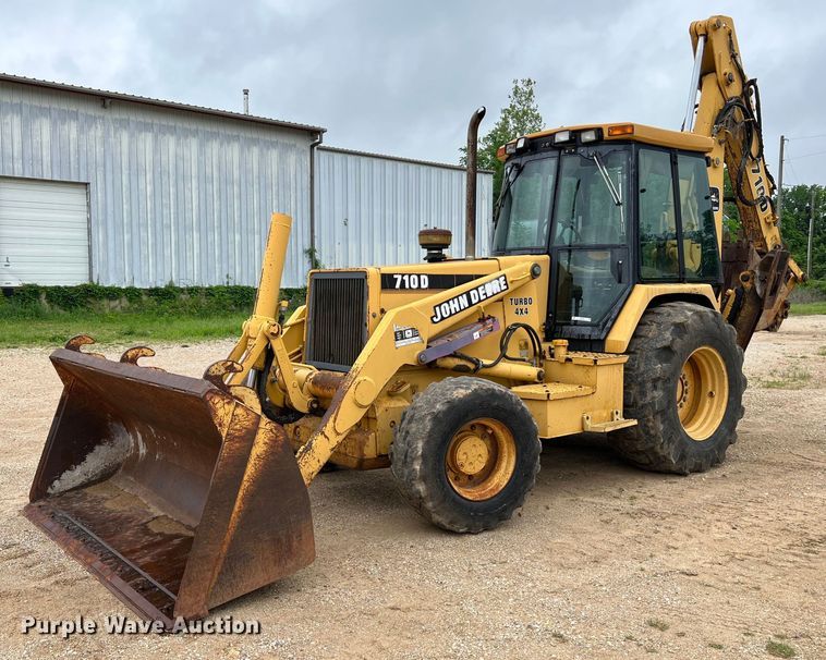 image for item LI9735 1996 John Deere 710D  backhoe