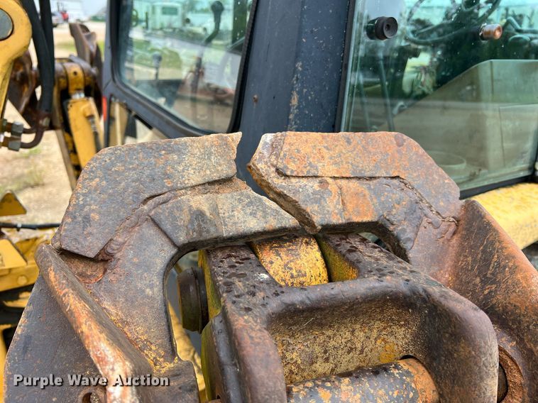 image for item LI9735 1996 John Deere 710D  backhoe