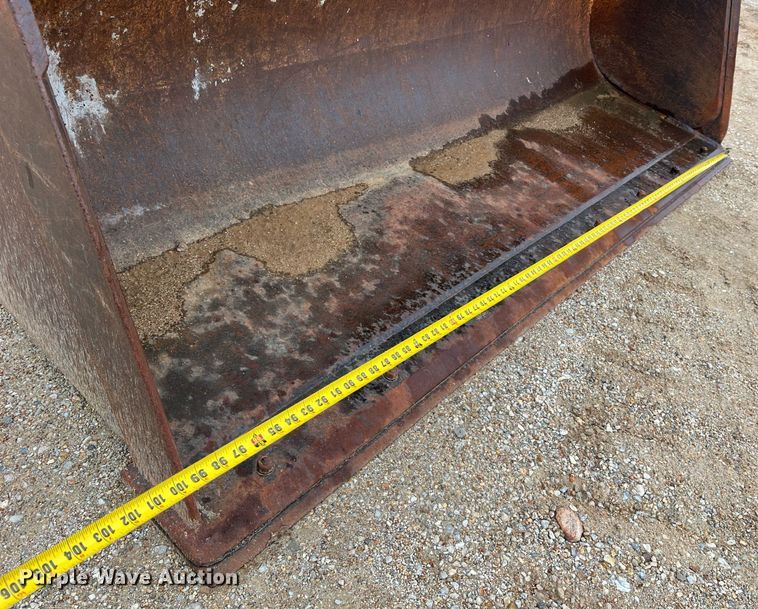 image for item LI9735 1996 John Deere 710D  backhoe