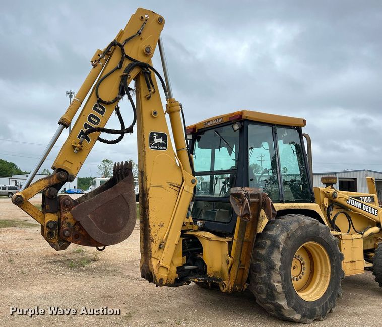 image for item LI9735 1996 John Deere 710D  backhoe