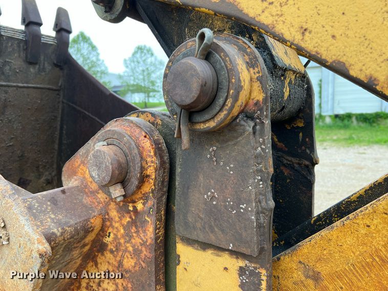 image for item LI9735 1996 John Deere 710D  backhoe