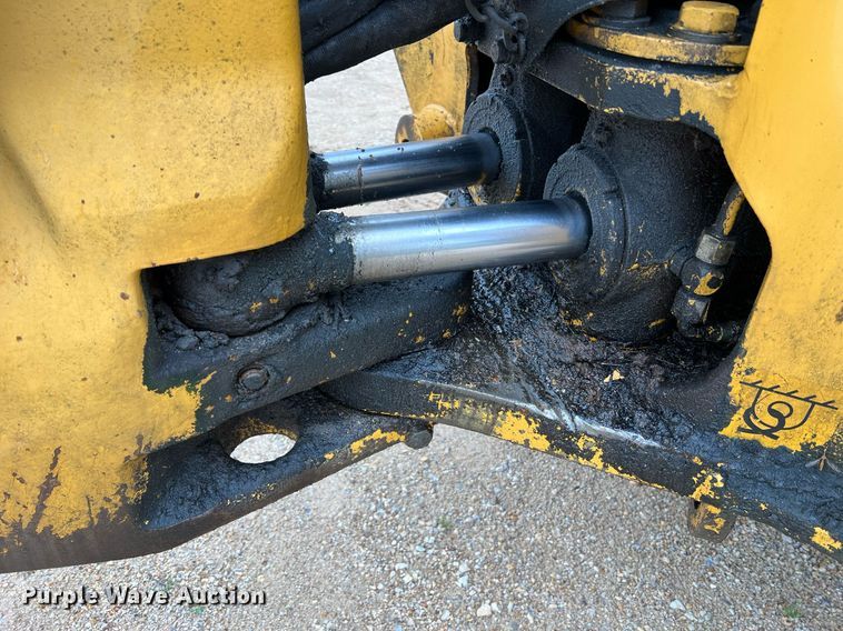 image for item LI9735 1996 John Deere 710D  backhoe