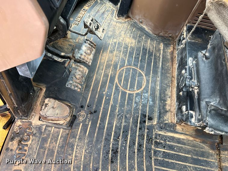 image for item LI9735 1996 John Deere 710D  backhoe