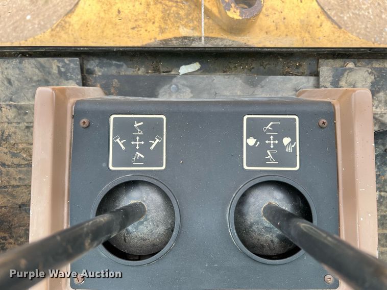 image for item LI9735 1996 John Deere 710D  backhoe