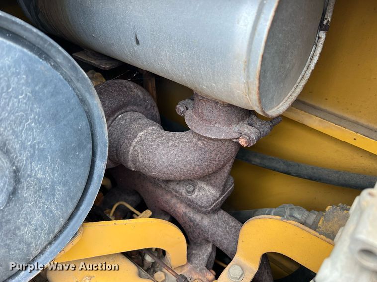 image for item LI9735 1996 John Deere 710D  backhoe