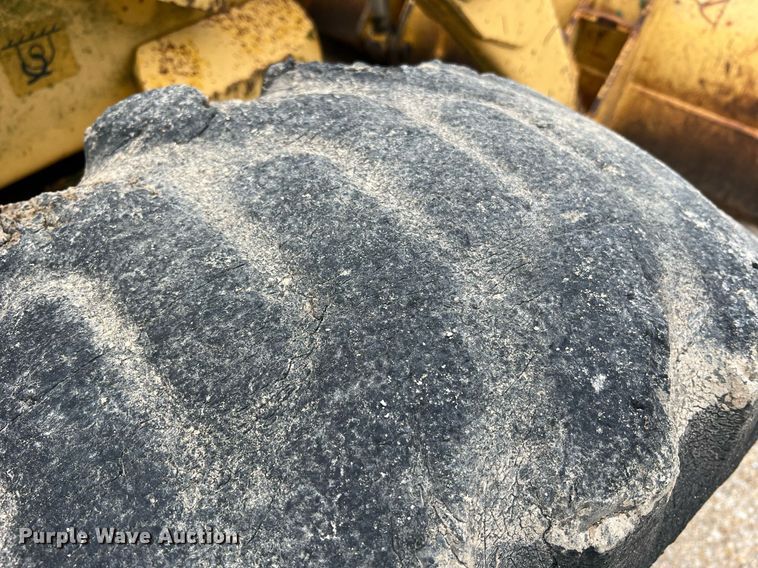 image for item LI9735 1996 John Deere 710D  backhoe