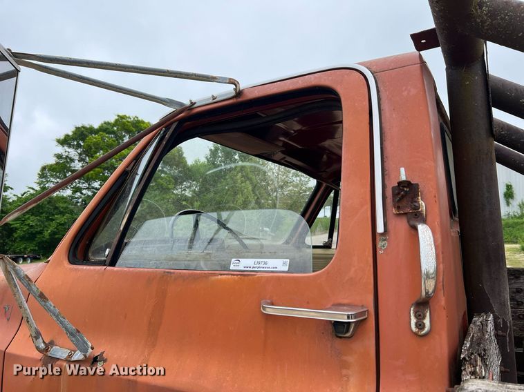 image for item LI9736 1978 Chevrolet C60 Custom Deluxe  flatbed truck