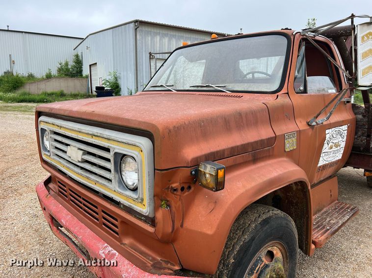 image for item LI9736 1978 Chevrolet C60 Custom Deluxe  flatbed truck