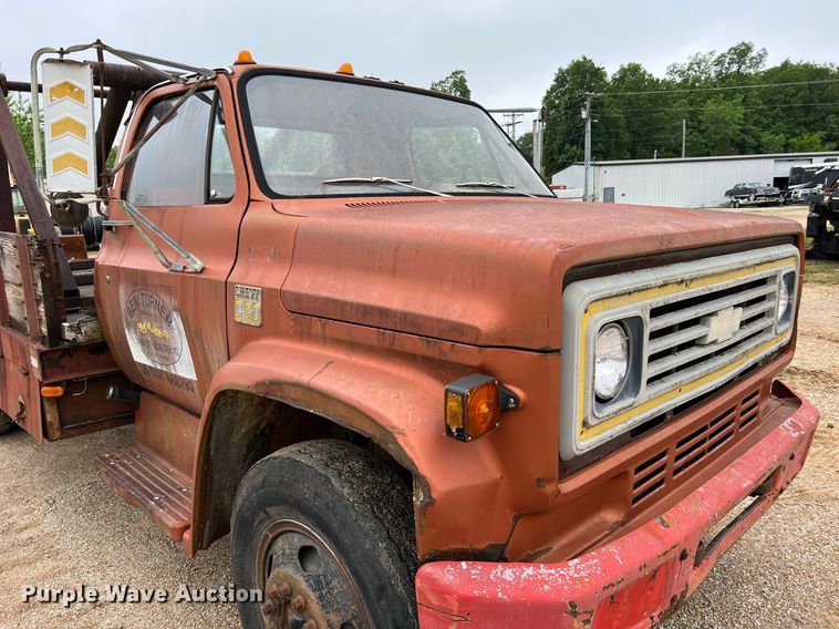 image for item LI9736 1978 Chevrolet C60 Custom Deluxe  flatbed truck