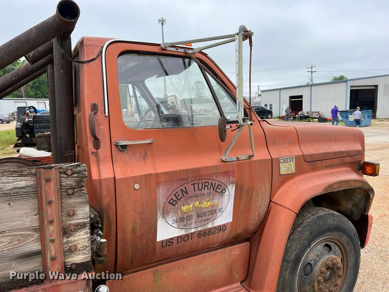 image for item LI9736 1978 Chevrolet C60 Custom Deluxe  flatbed truck