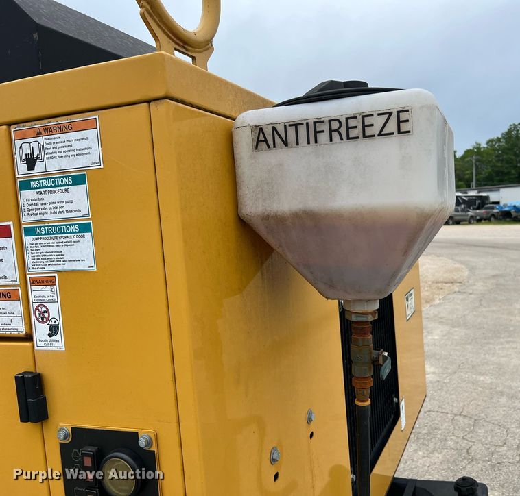 image for item LI9738 2013 Vermeer V500LEHD  vacuum excavator